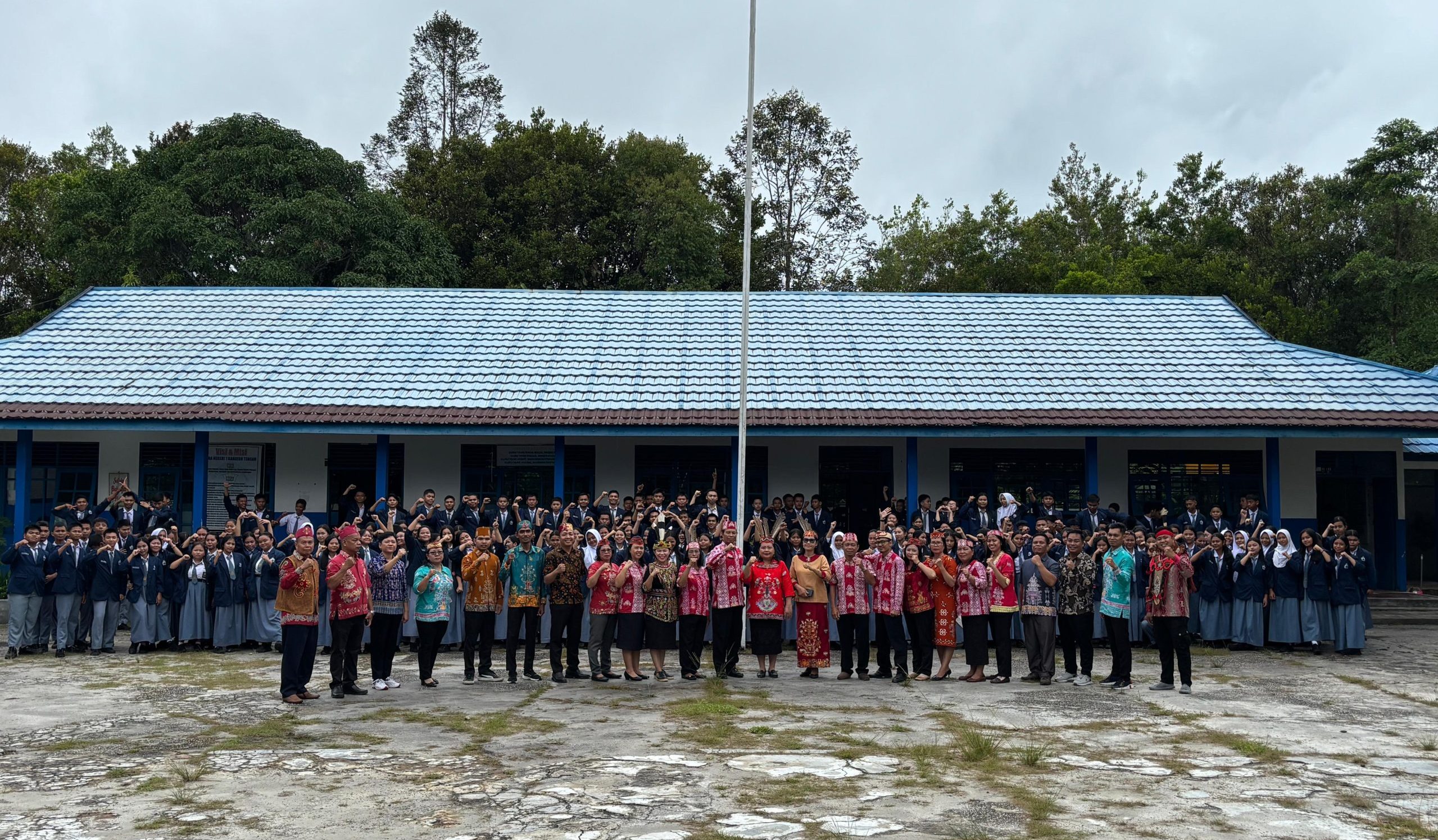 SMAN 1 KAHAYAN TENGAH